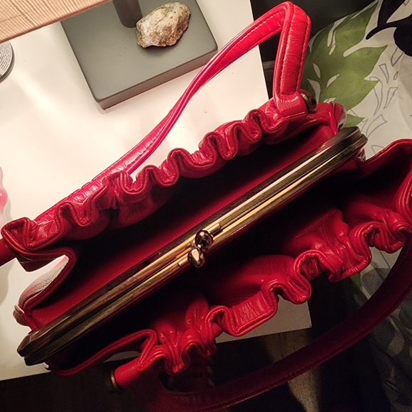 Elegant Red Vintage Bag From The 1950's - Picture 4 of 4